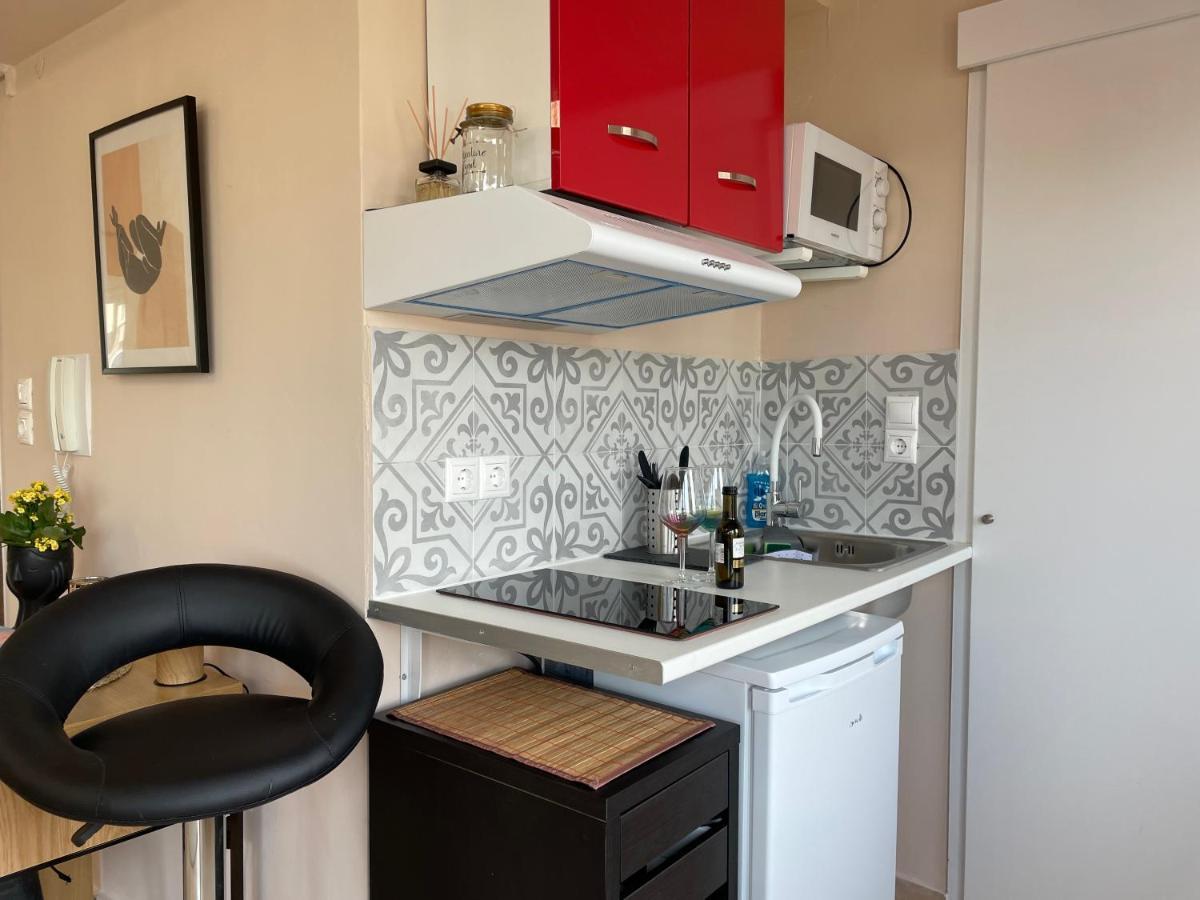 Cozy Apartment In Heart Athens Near Metro Fix 100M Exterior photo